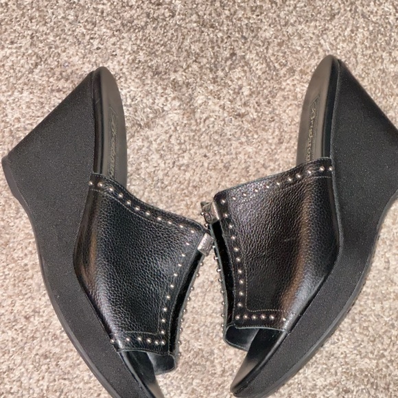 Brighton shoes/heels - Picture 9 of 13